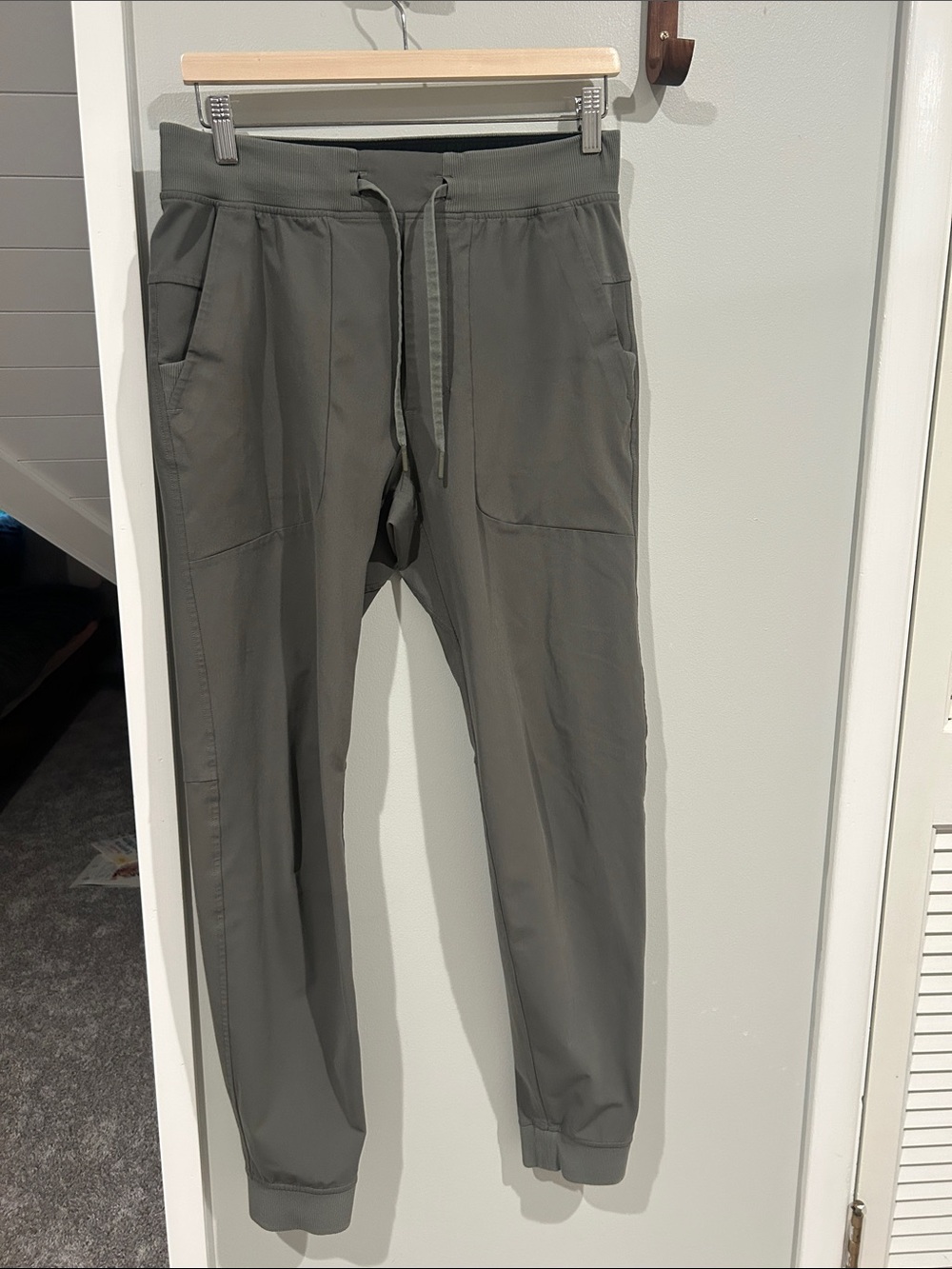 Lululemon ABC Joggers (slim fit)